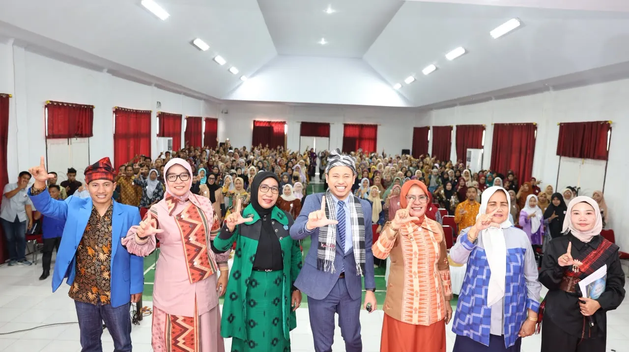 Ratusan Guru di Wakatobi Ikuti Seminar Nasional GREAT TEACHER, Didorong Terus Berinovasi