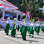 Peringati HUT RI ke-81, Pelajar Wakatobi Tampilkan Kreativitas dalam Gerak Jalan Indah